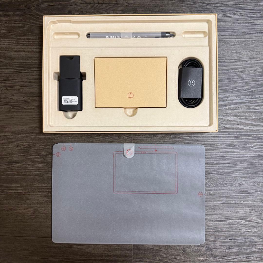 Lenovo Yoga Tab Plus + ペン + キーボード