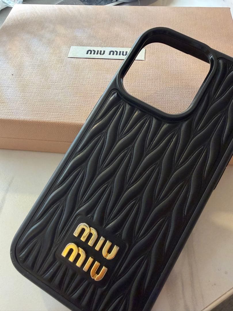miumiu iPhone15pro iPhoneケース