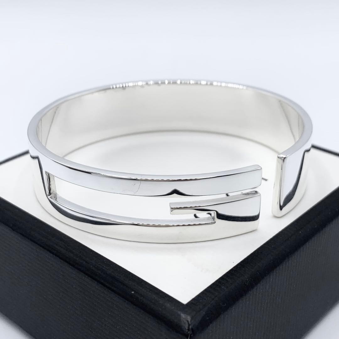 【美品】GUCCI ブレスレット　バングル　カットアウトG ヴィンテージ　925