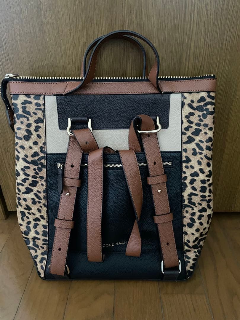 新品Cole Haan コールハーン、ヒョウ柄リュックサック