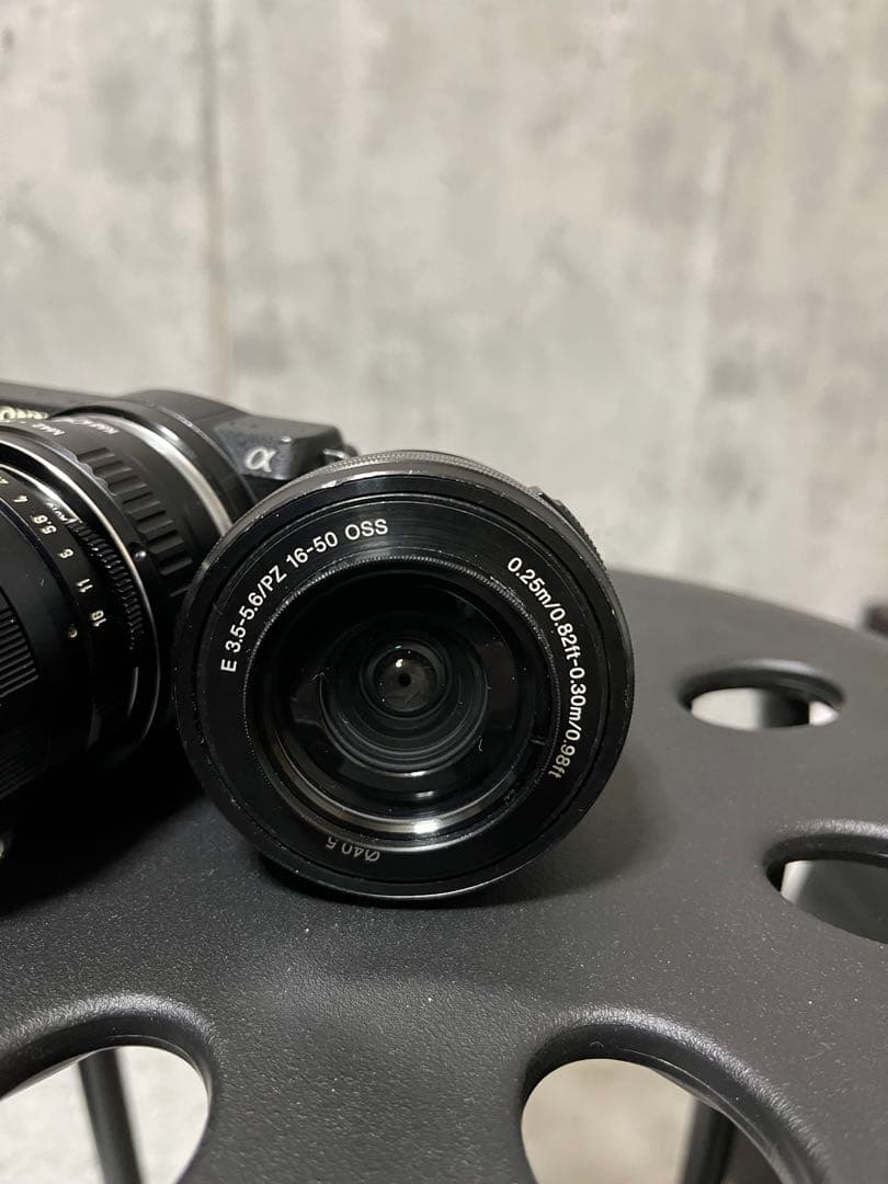 Sony α5100 ミラーレス一眼 （レンズ２つ付属）