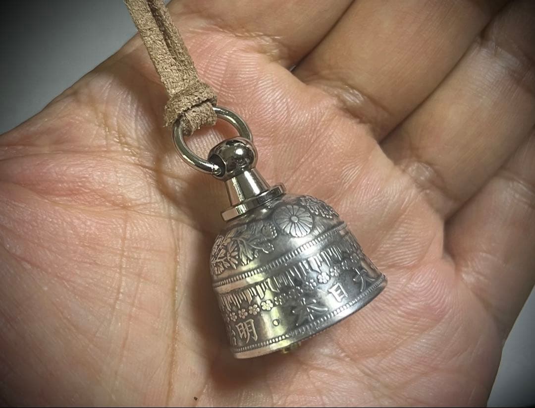 【本物古銭使用】旭日50銭銀貨ガーディアンベルSV800