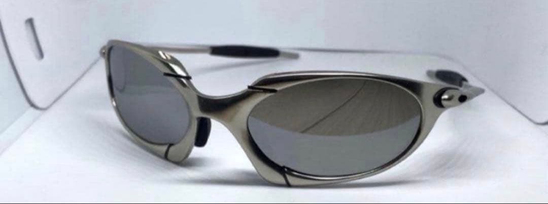 新品未使用　アルミニウム合金製　メタル偏光サングラス　シルバー　シルバーミラー