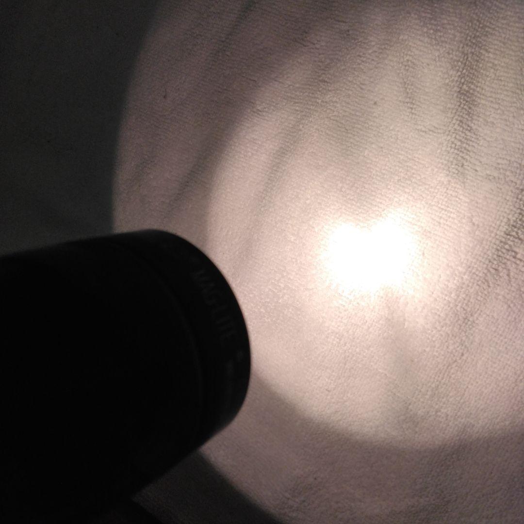 マグライト　トンファー　6D （単一電池6個）