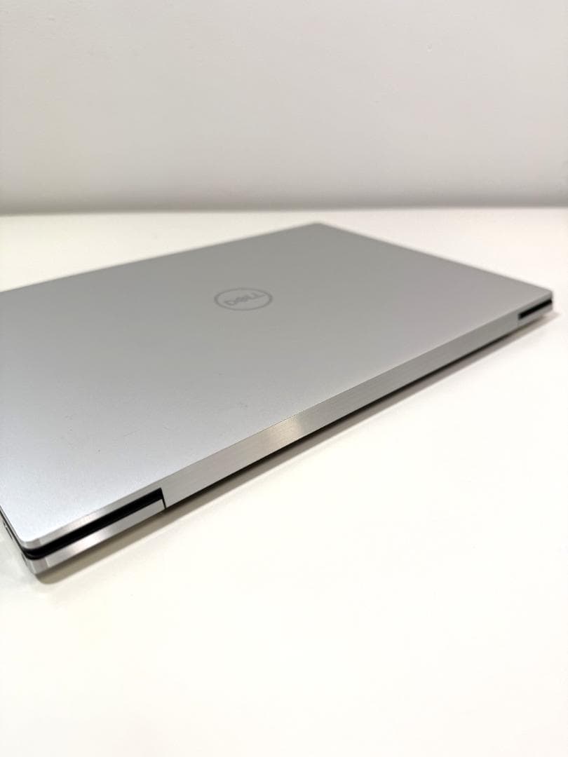 Dell XPS 13 9300 プラチナ