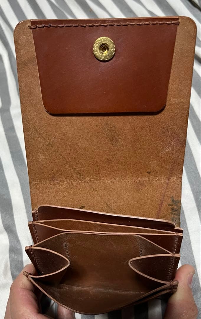 i*m様 ホーウィン社製シェルコードバン　マーブルダークコニャック 折り財布