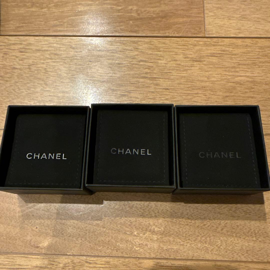 【美品】バラ売り不可　シャネル　ピアスケース　リボン　空箱　紙袋他