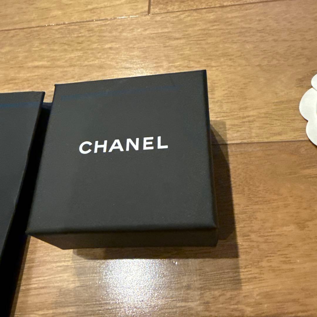【美品】バラ売り不可　シャネル　ピアスケース　リボン　空箱　紙袋他