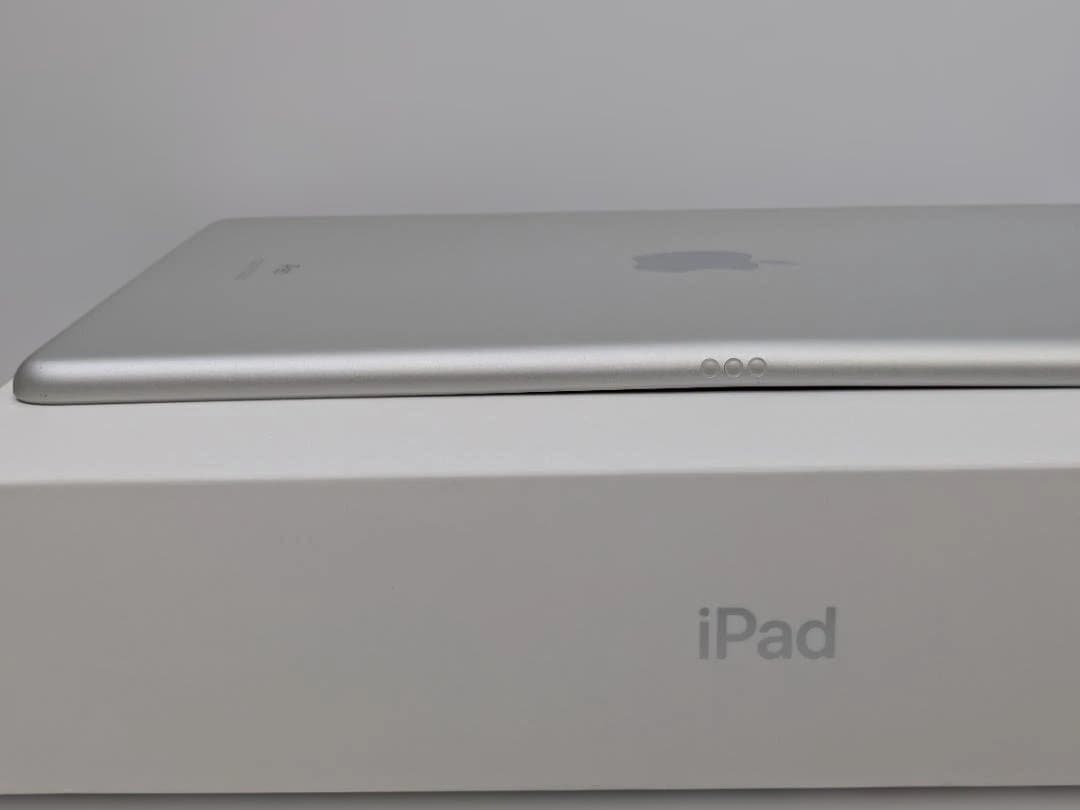 iPad 第9世代 256GB Wi-Fi シルバー 物理ボタン最終モデル