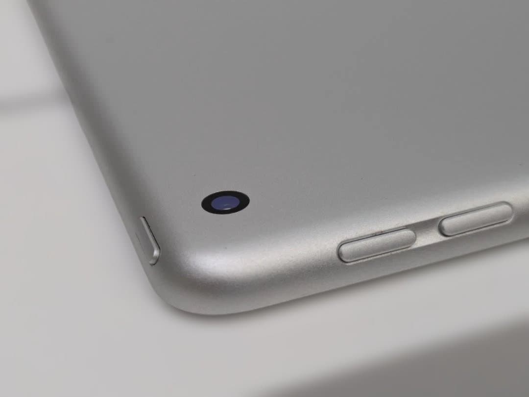 iPad 第9世代 256GB Wi-Fi シルバー 物理ボタン最終モデル