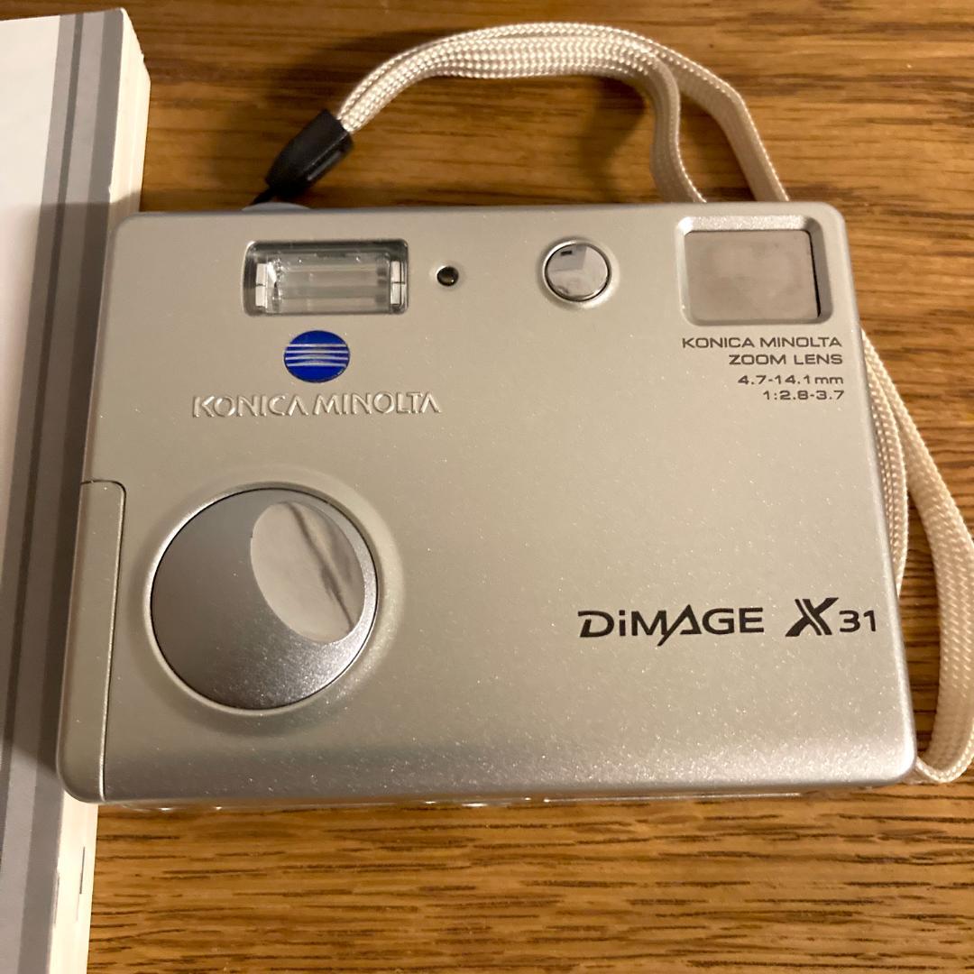 美品 動作確認済み KONIKA MINOLTA DiMAGE X31 デジカメ