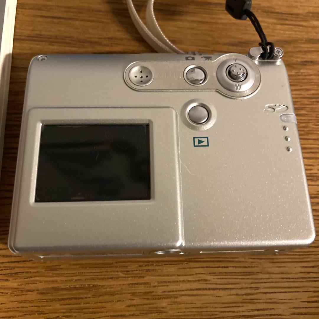 美品 動作確認済み KONIKA MINOLTA DiMAGE X31 デジカメ