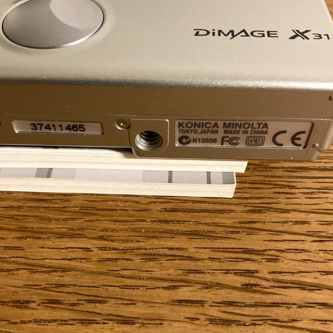 美品 動作確認済み KONIKA MINOLTA DiMAGE X31 デジカメ