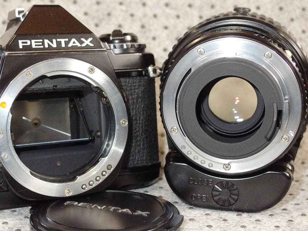 ペンタックスME-Fブラックモデル+ AF 35-70mm F2.8