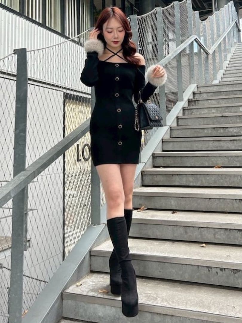 LIPSERVICE リップサービス ファーオフショルボタンニットワンピ ミニ