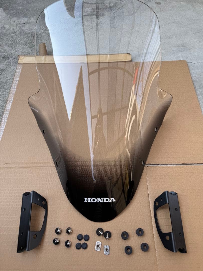 PCX2025年大陸製スクリーン61センチ クリア