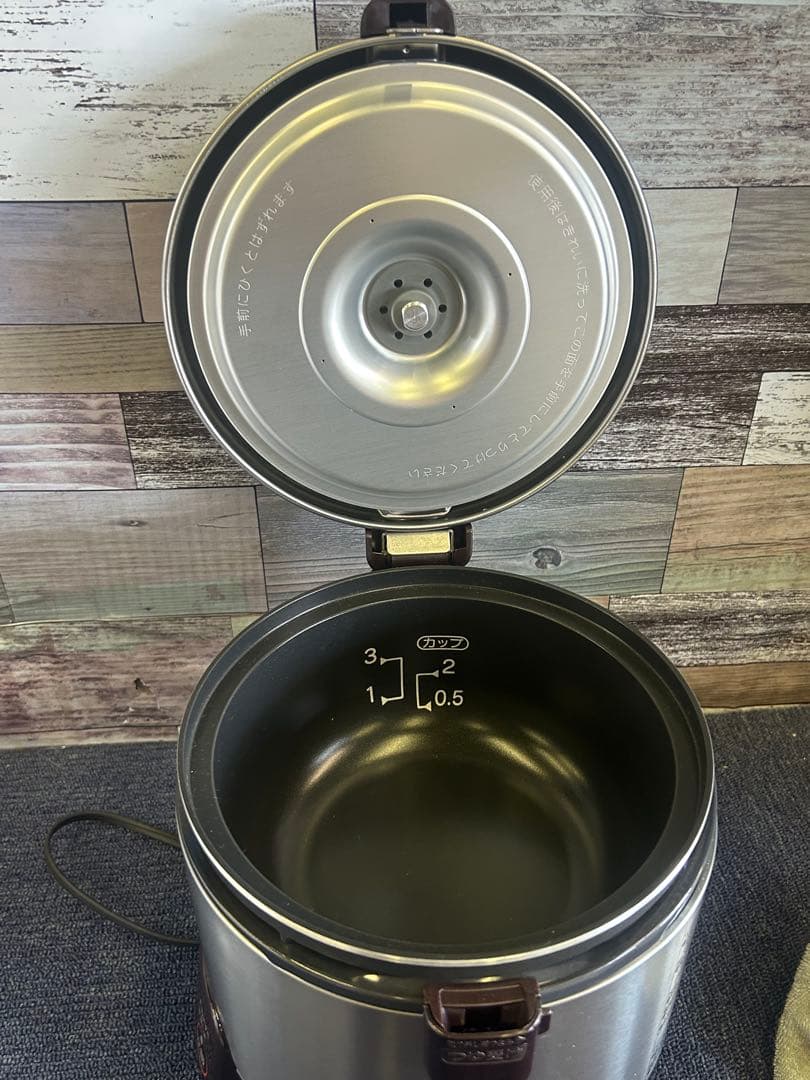未使用 RR-030VMT ガス炊飯器 0.54L 3合 LPガス用