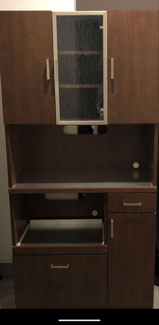 B-COMPANYビーカンパニー人気木製食器棚 ウォルナットブラウンガラス扉付き