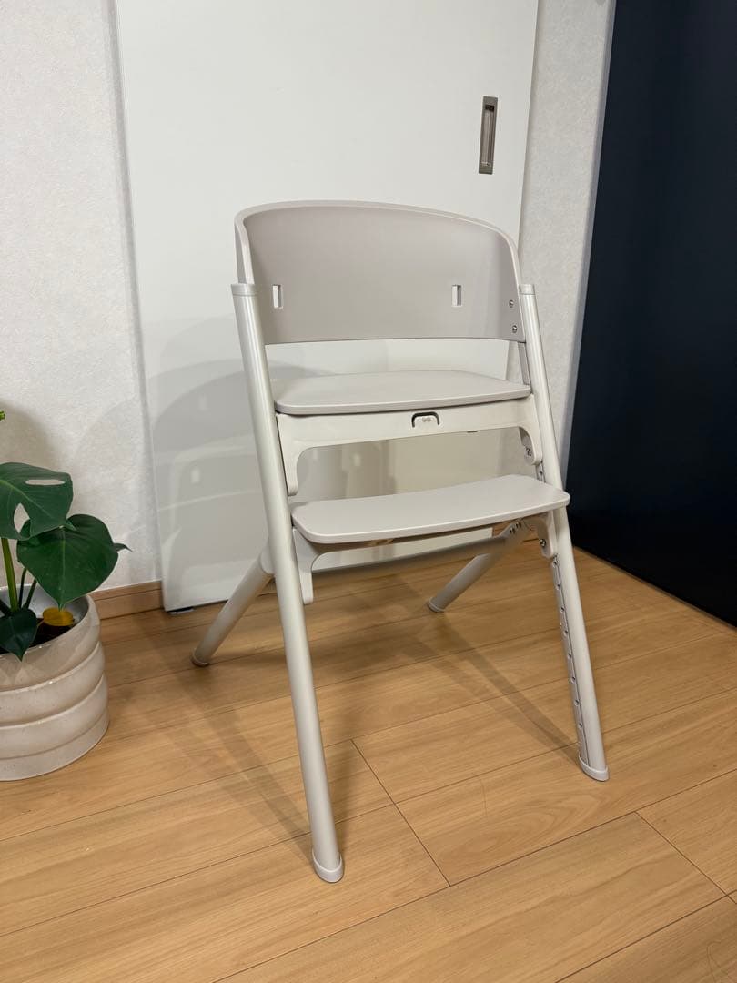 【新品】グレージュ ヤトミ　NOVUS ノウス ベビーハイチェア