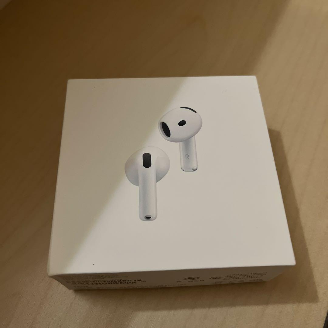 Air Pods 4世代　Active Noise Cancellation付き