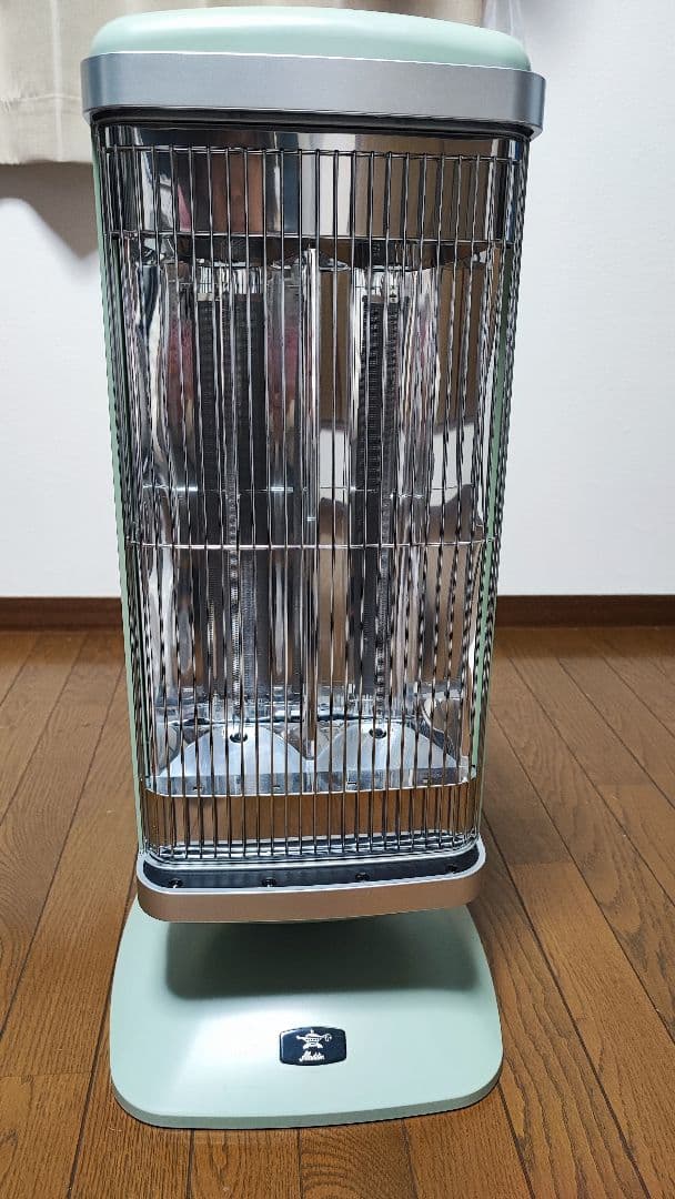 アラジン遠赤グラファイトヒーター2022年製