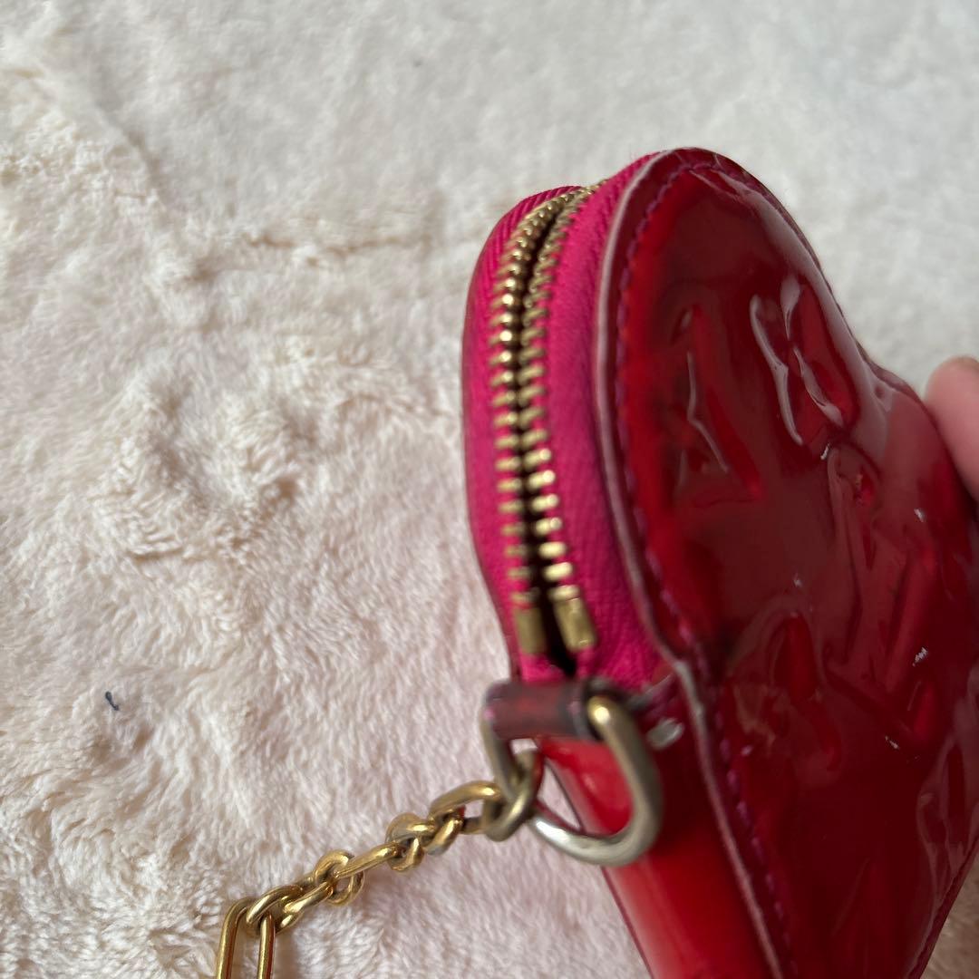 Louis Vuitton ハート型ケース レッド