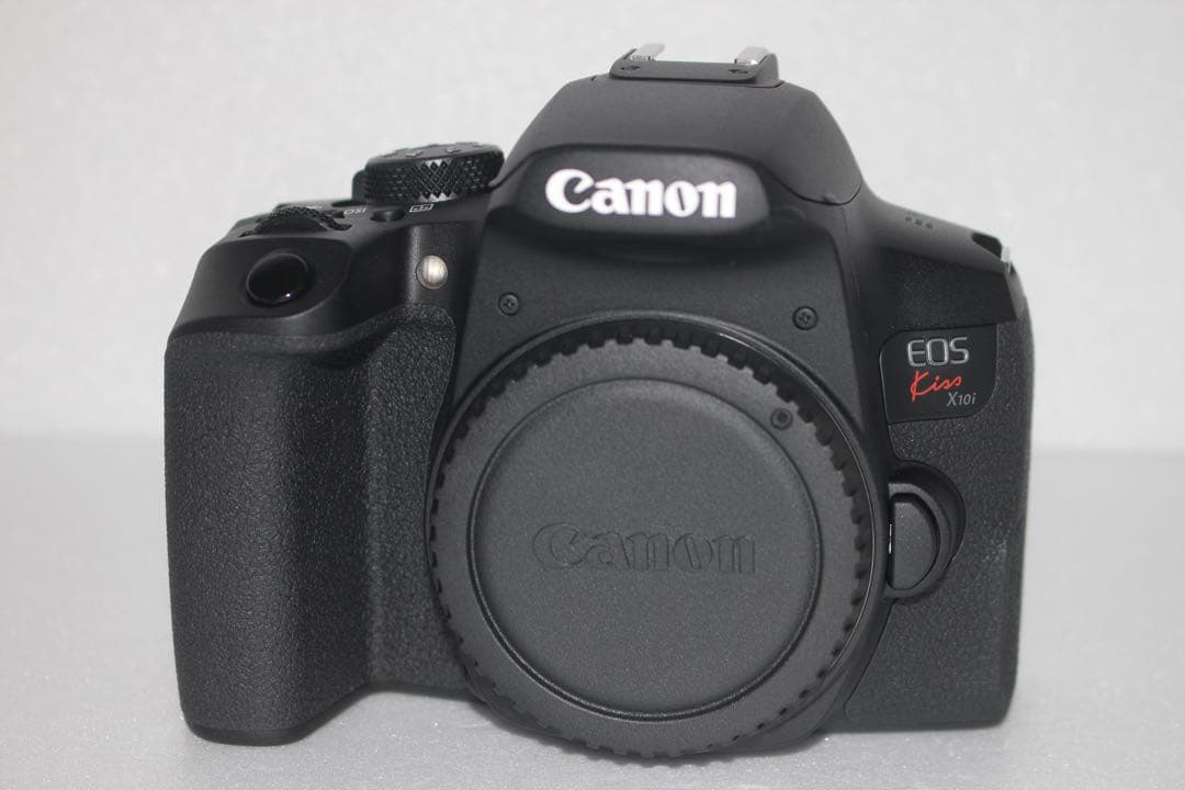 デジタル一眼レフカメラcanon kiss x10i標準&望遠&単焦点セット
