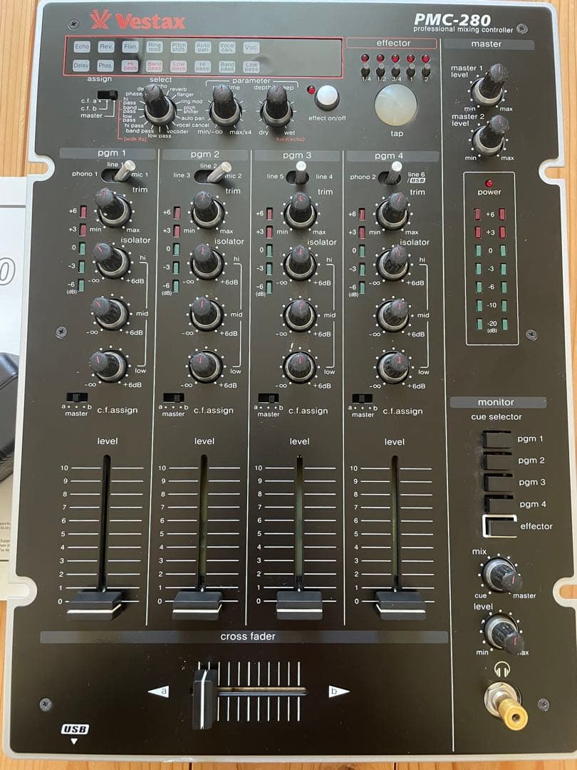 Vestax PMC-280 DJミキサー 4チャンネル 通電 音出OK