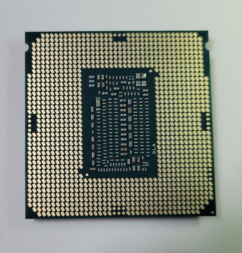 Intel Core i9-9900 es品