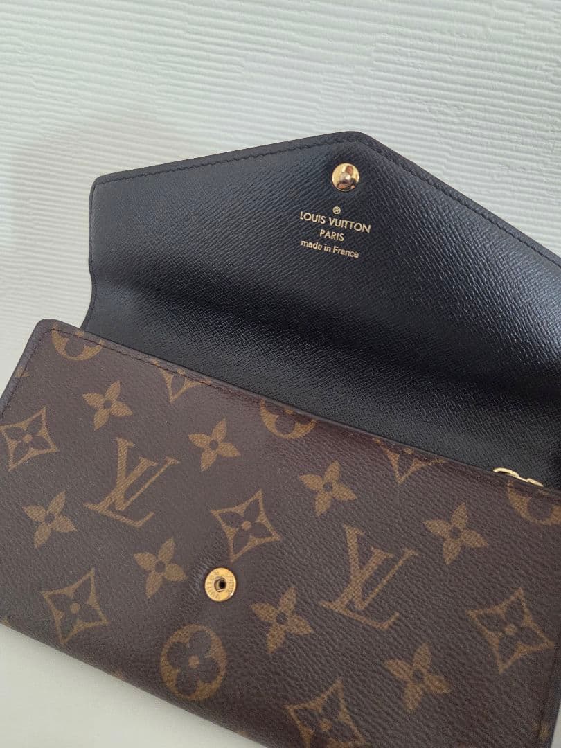 ルイヴィトン　レディース長財布