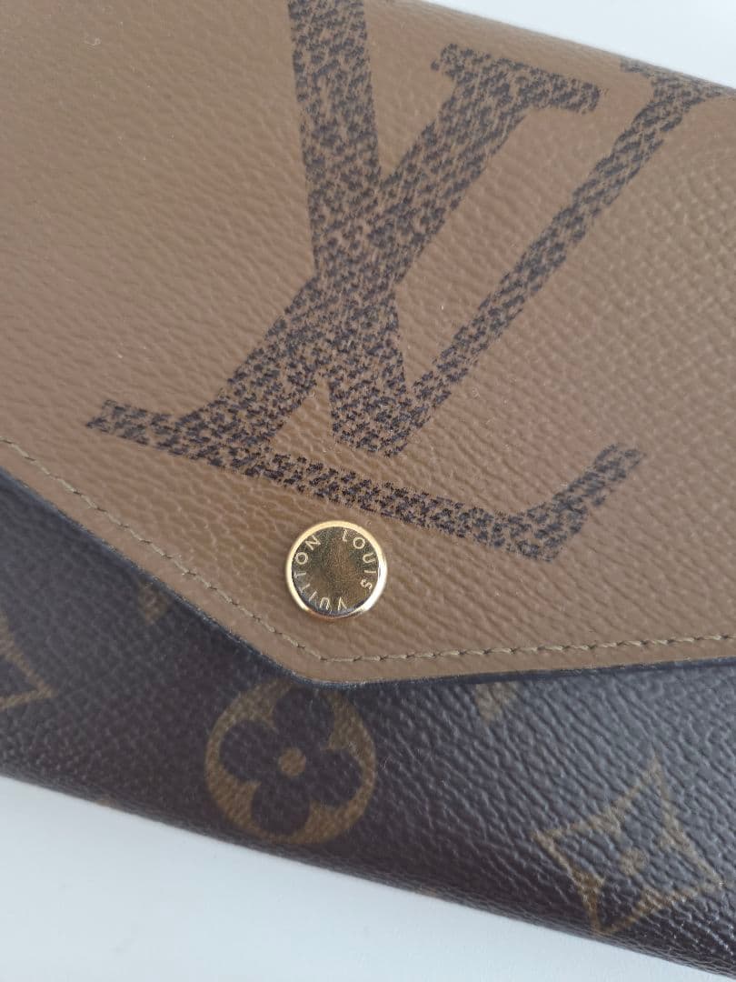 ルイヴィトン　レディース長財布