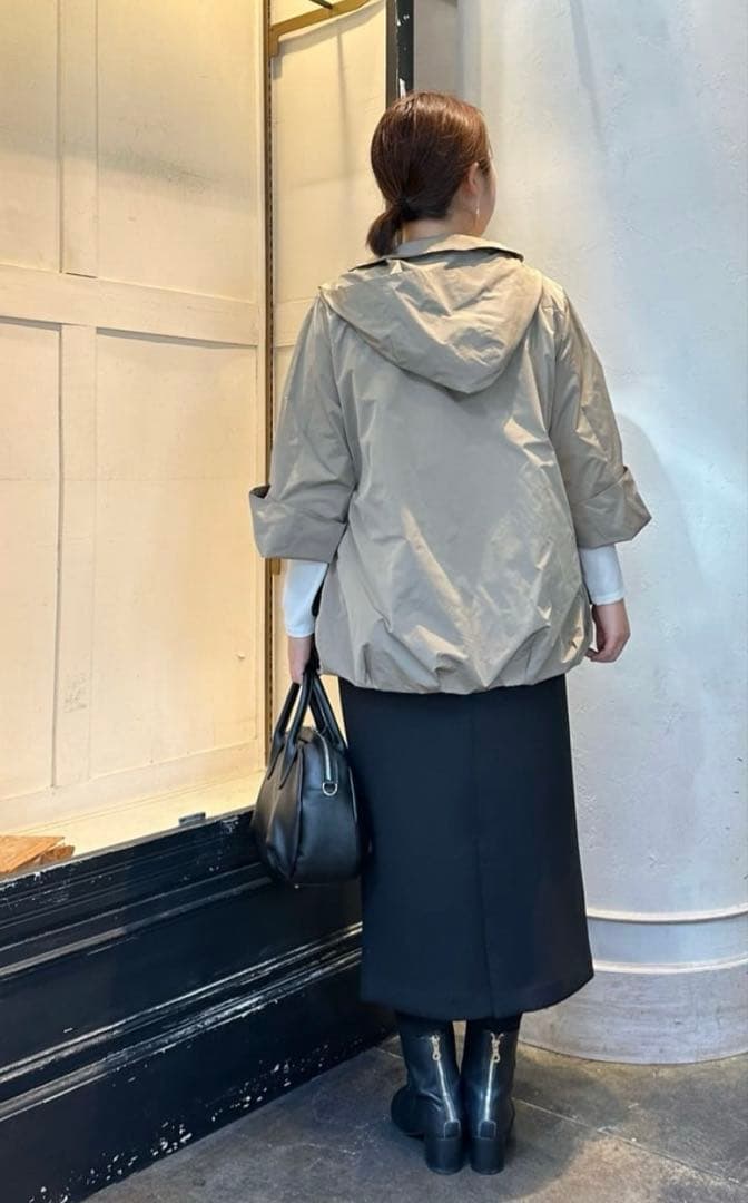 セール毎年完売商品美品BEARDSLEYタグ付バルーンリボンアウターモカ色