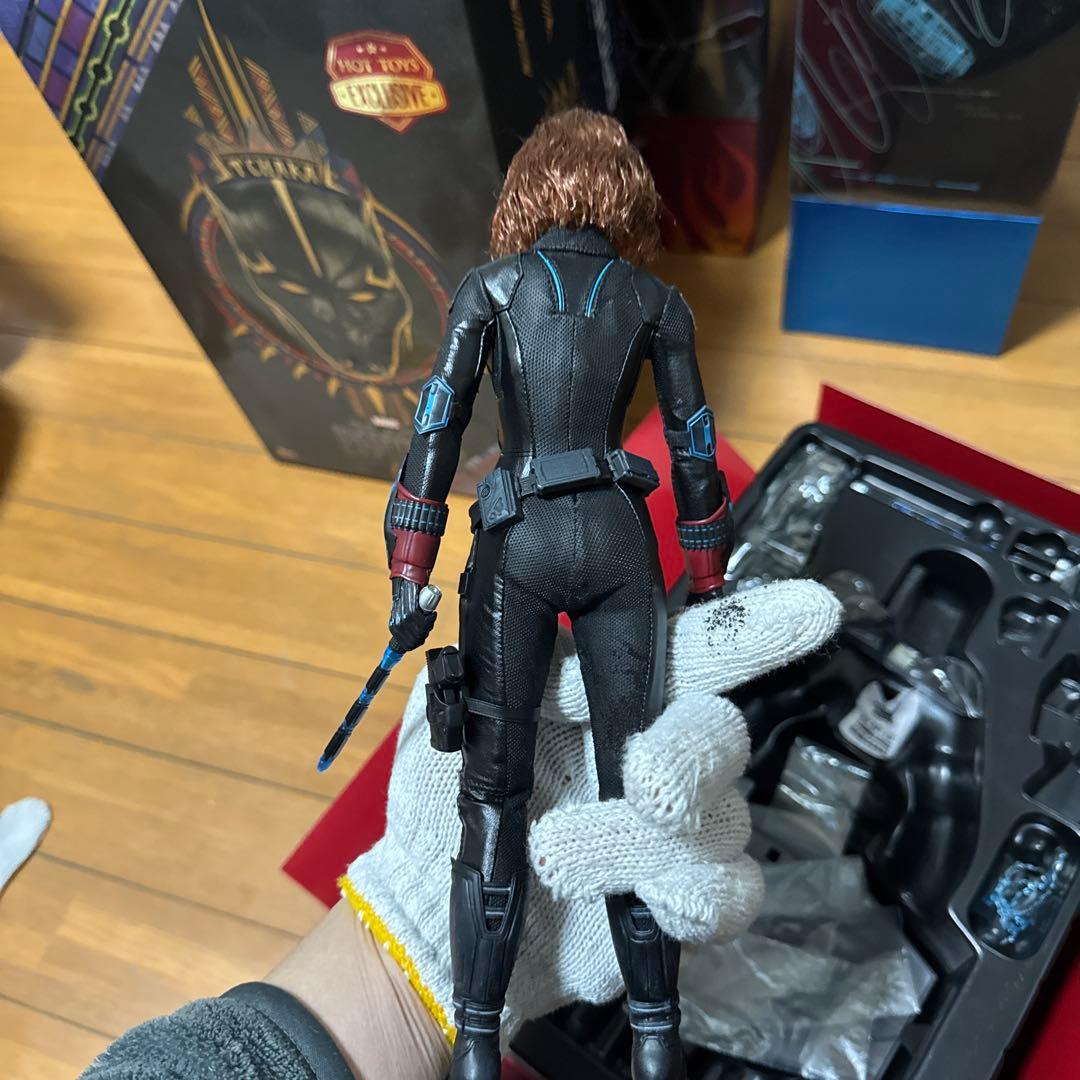 ブラックウィドウ ホットトイズ