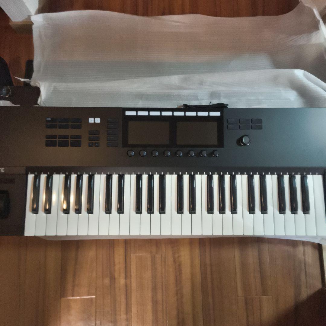 KOMPLETE KONTROL S49 MK2 ネイティブインストゥルメンツ