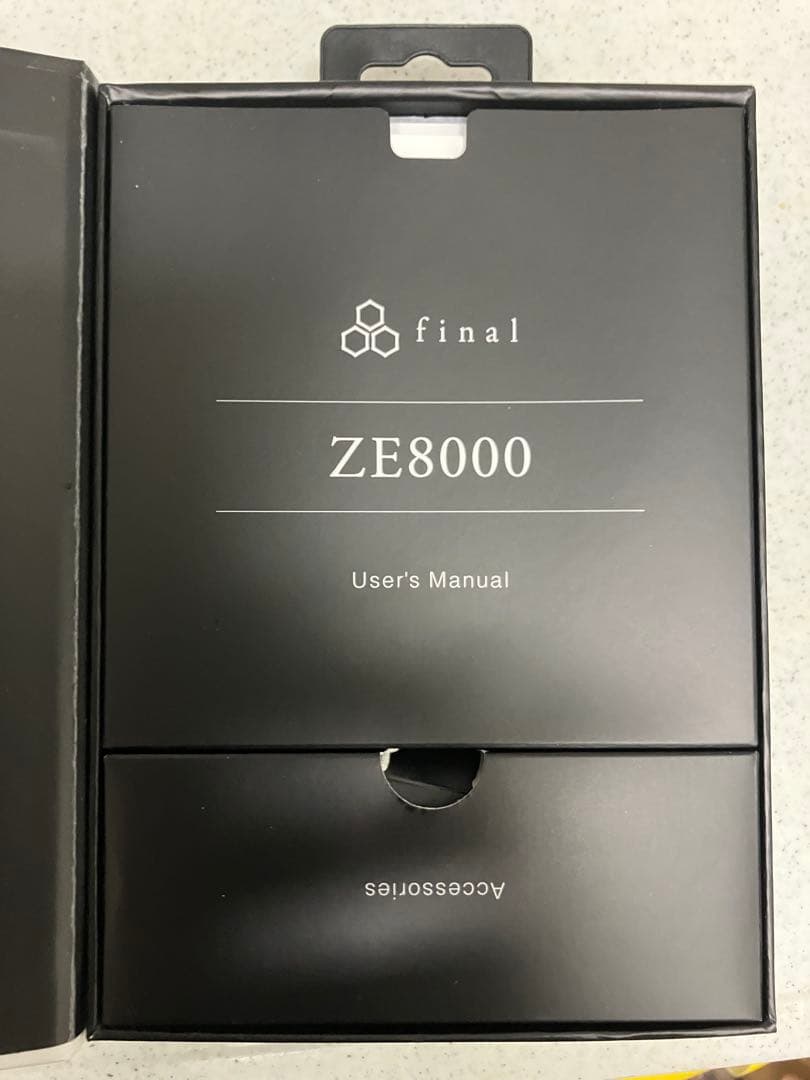 final ZE8000 ブラック 完全ワイヤレスイヤフォン
