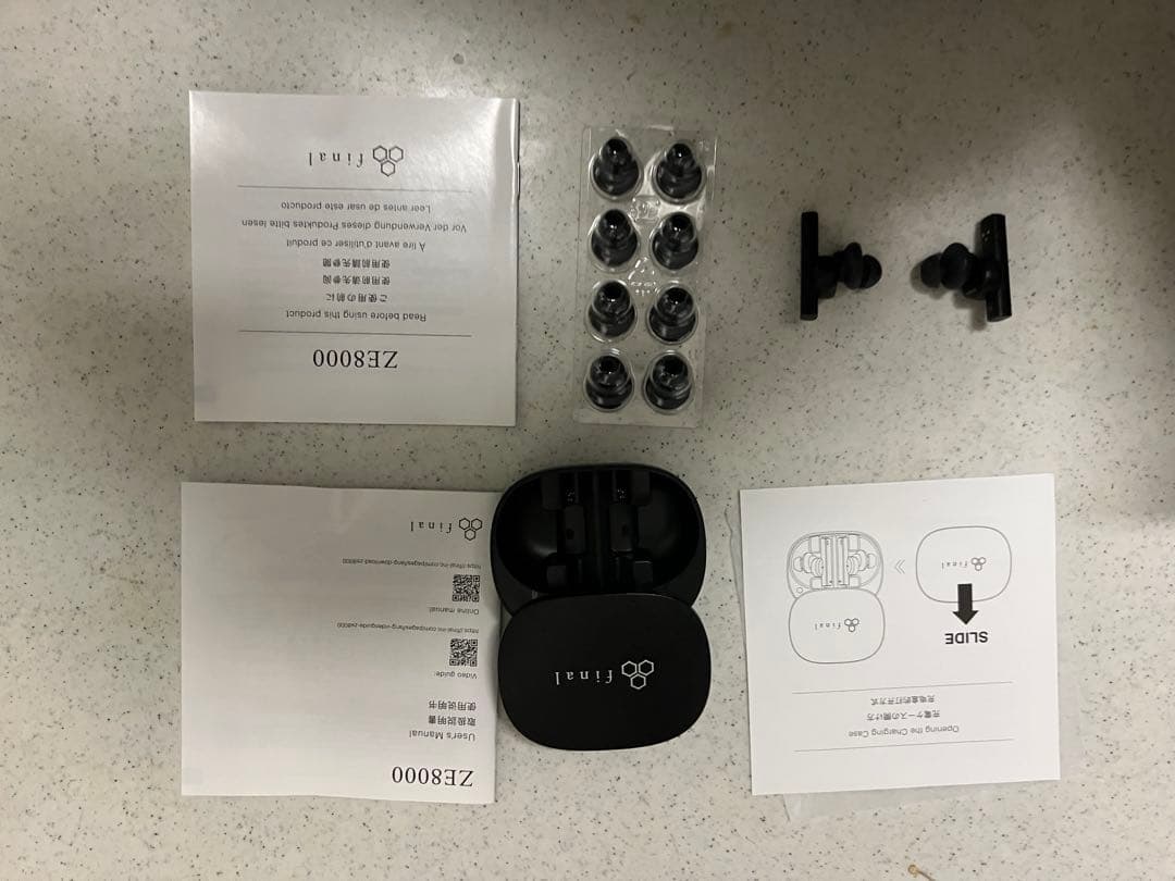 final ZE8000 ブラック 完全ワイヤレスイヤフォン