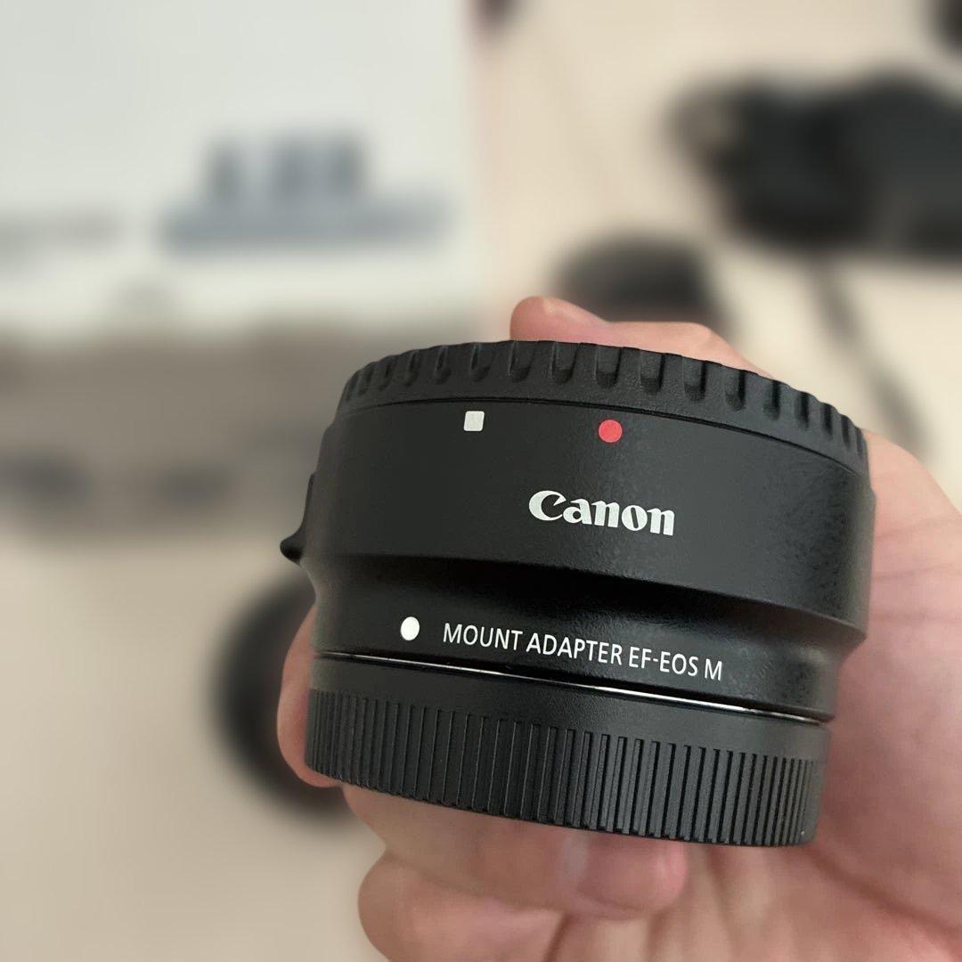 デジタルカメラ Canon EOS M100