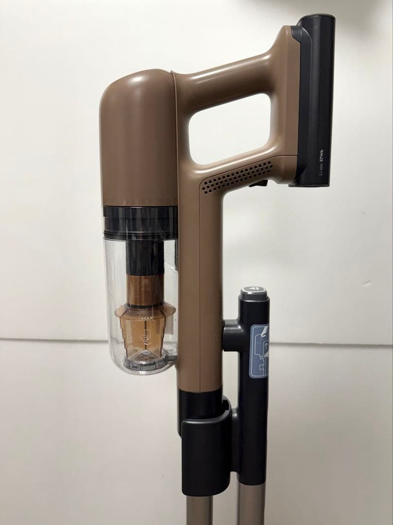 エレクトロラックス◇掃除機 Ultimate700 ウォルナットブラウン