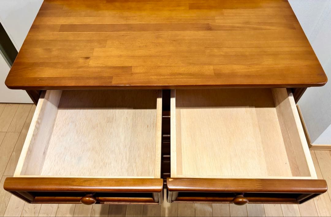 アンティーク　チェスト