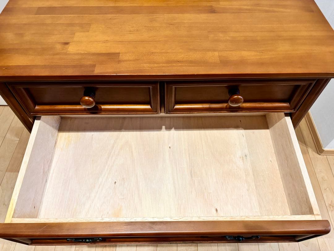 アンティーク　チェスト