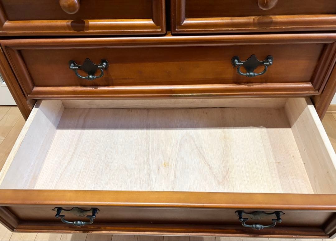 アンティーク　チェスト