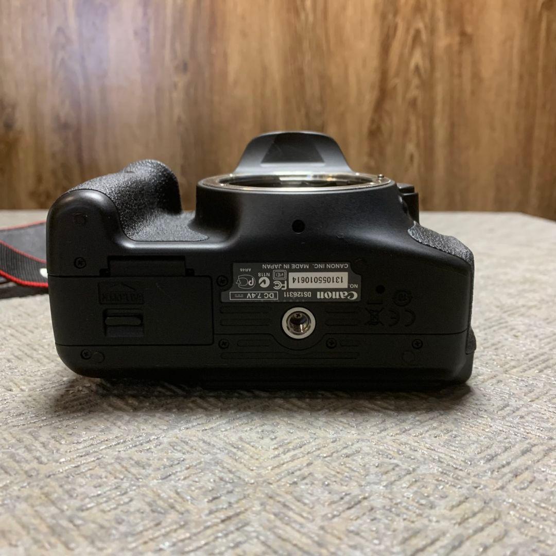 K910 CANON 一眼レフカメラ EOS Kiss X5 DS126311