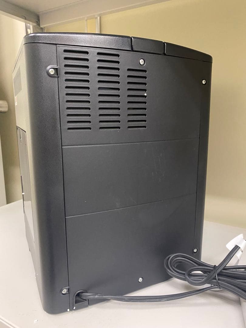 美品 デロンギ コーヒーマシン ESAM1000SJ