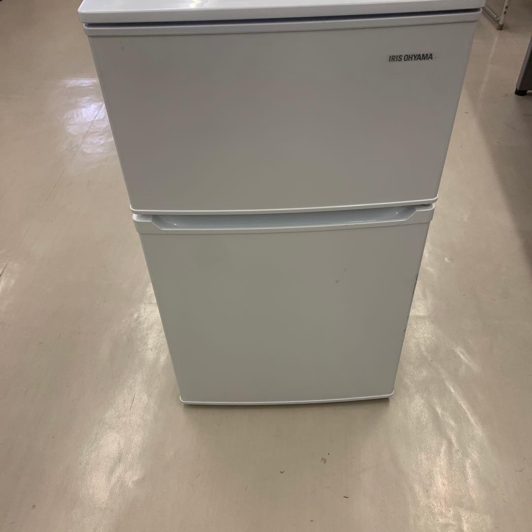 IRIS OHYAMA ノンフロン冷凍冷蔵庫　IRSD-9B-W 2023年製