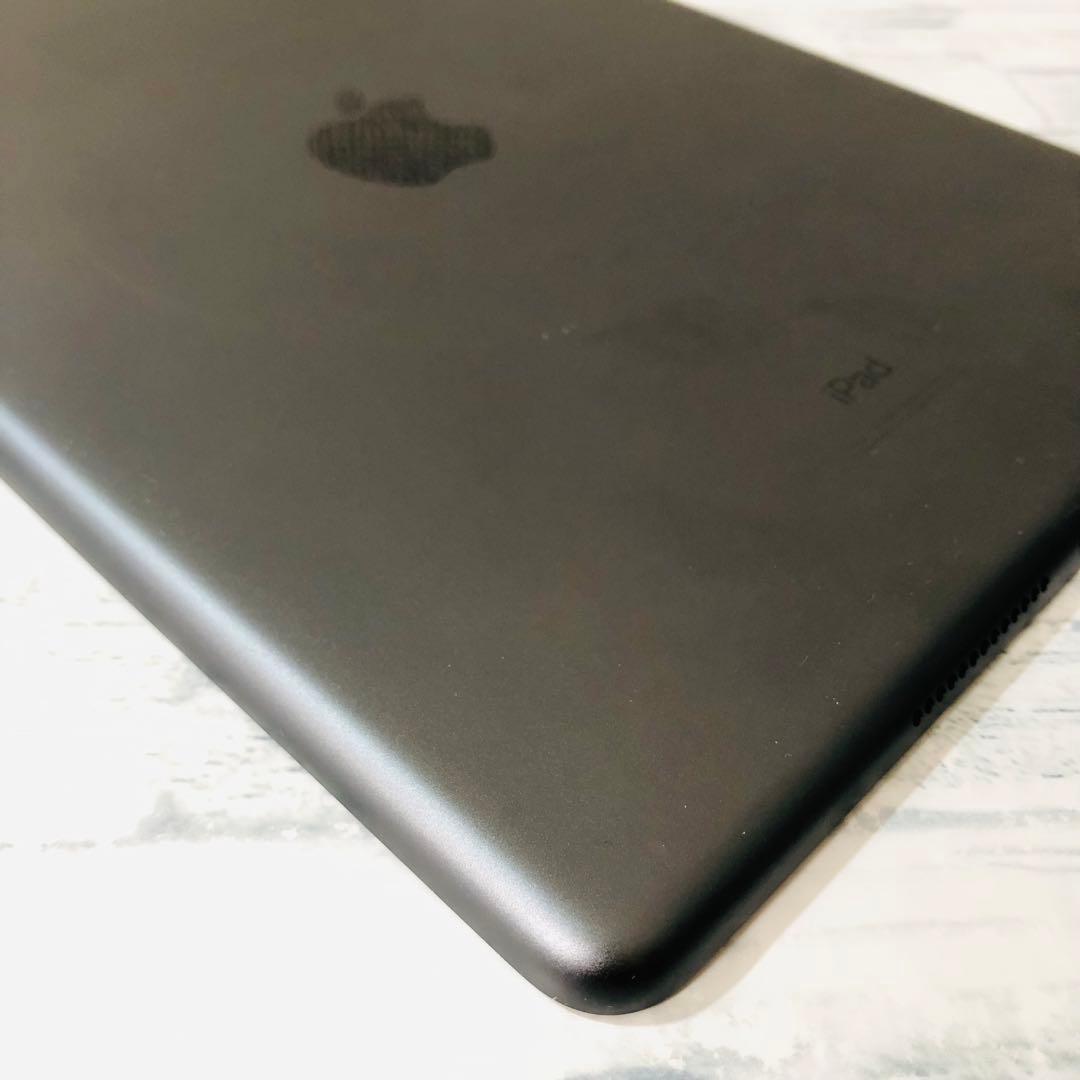 iPad 第7世代 32GB 付属品完備 wifiモデル　管理番号：239