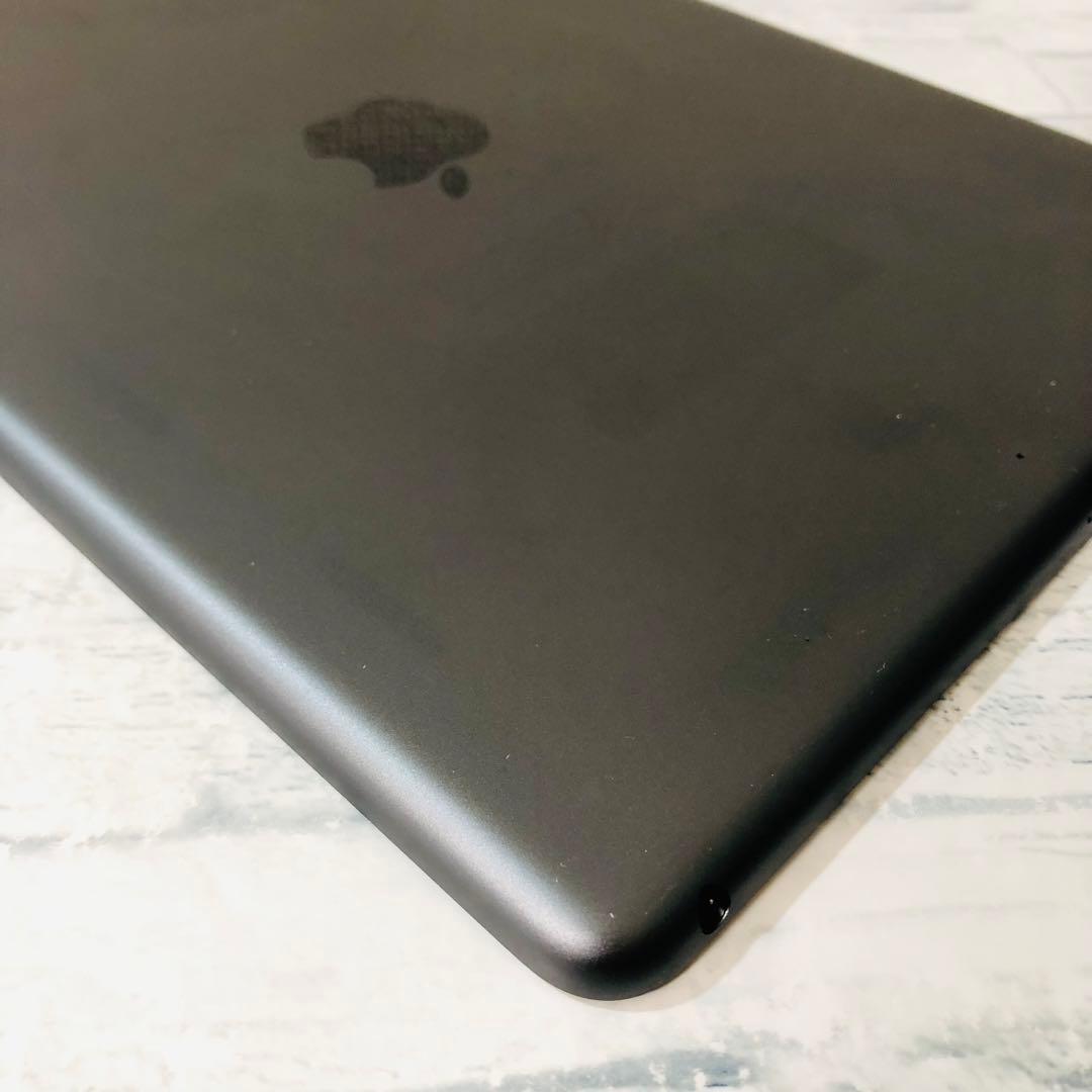 iPad 第7世代 32GB 付属品完備 wifiモデル　管理番号：239