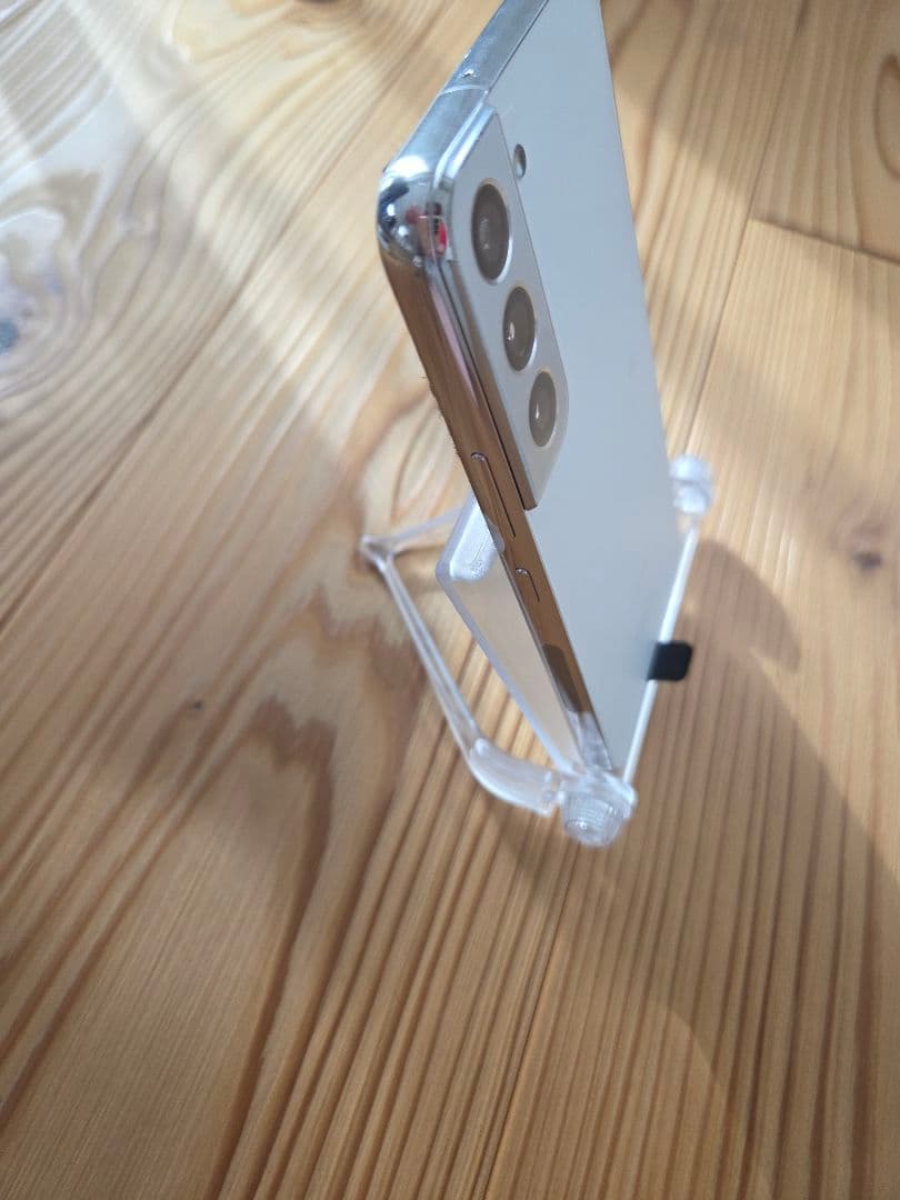 Samsung Galaxy S22 本体 ホワイト simフリー au版 美品