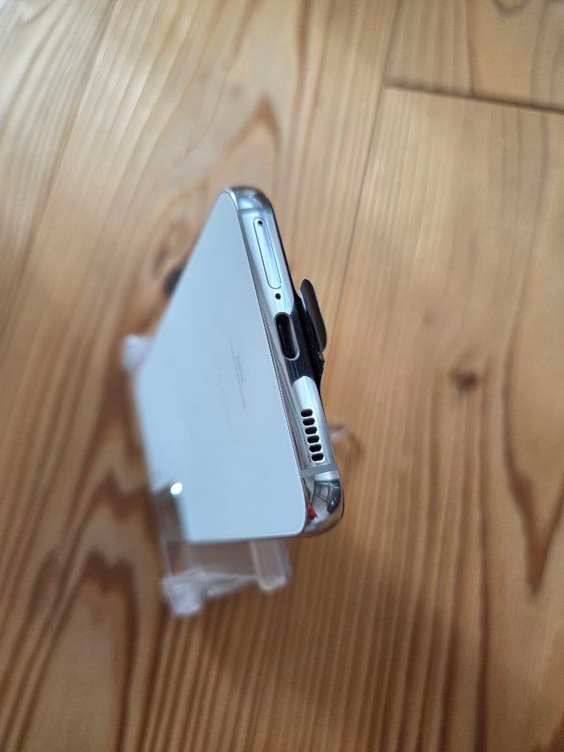 Samsung Galaxy S22 本体 ホワイト simフリー au版 美品