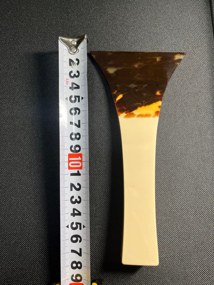 値下げしました。 津軽三味線 紅木 本鼈甲撥 超軽量ケース付き