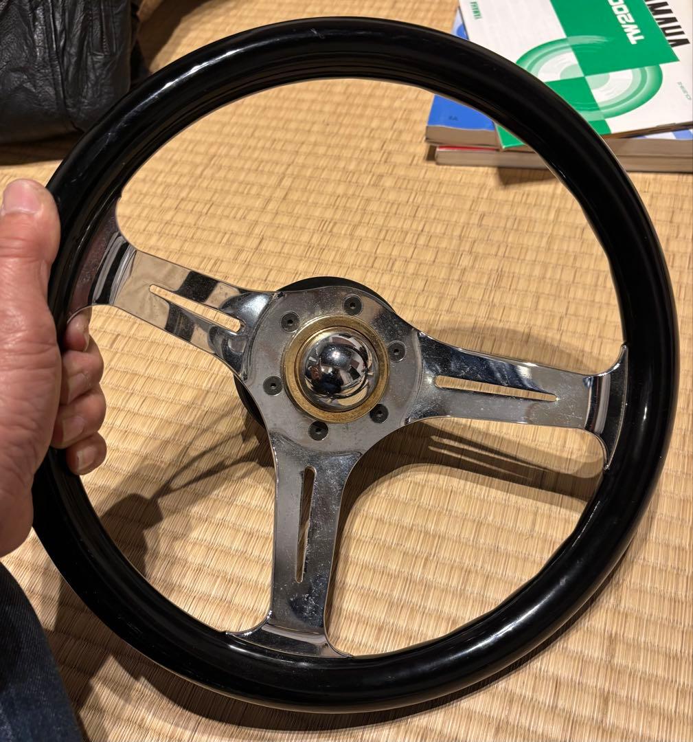 古いジムニーに付いていた3本スポーク ステアリングホイール 本体